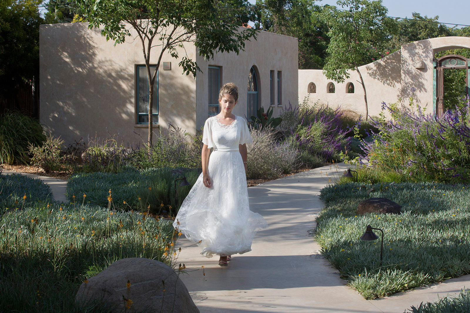 Classy Elegant Ball Gown Off The Shoulder Sequin White Short Sleeves Wedding Dress Winter Brides Dress DP822